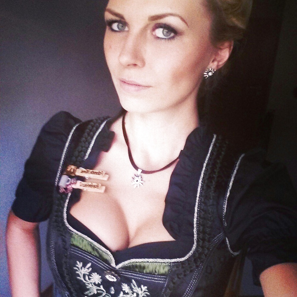 Sexy Dirndl Girls 120 5