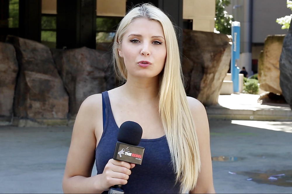 Lauren Southern: Sexy Reporter - Mojitog  9