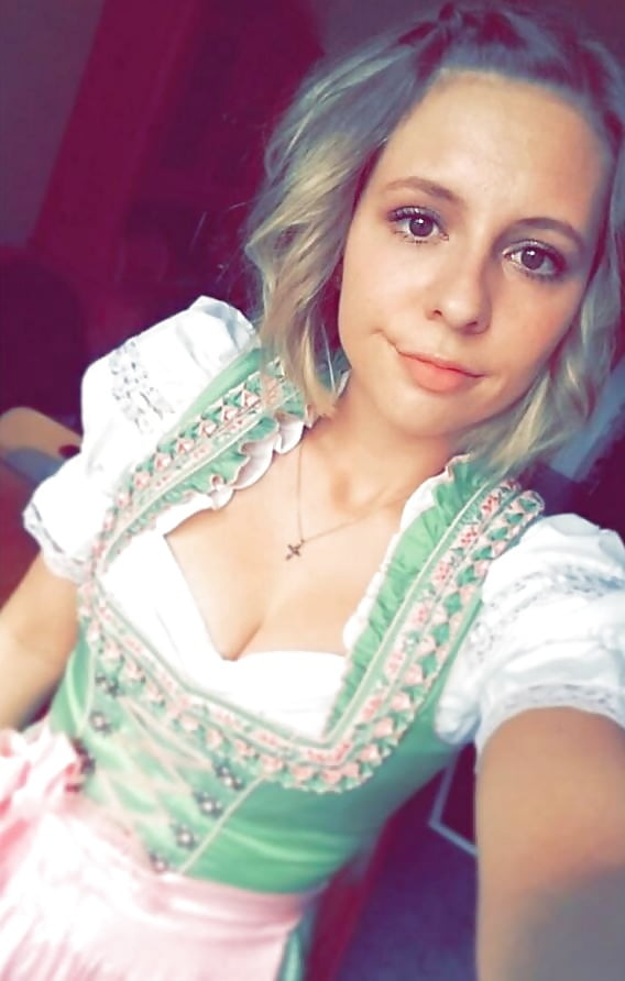 Sexy Dirndl Girls 136 8