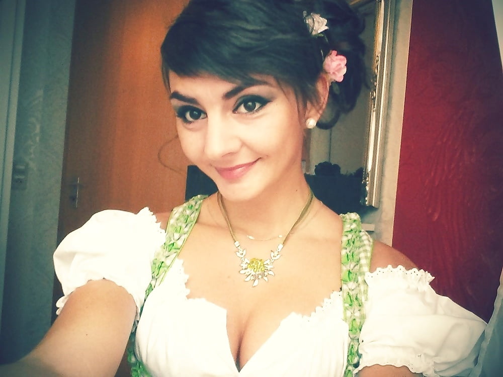 Sexy Dirndl Girls 130 14