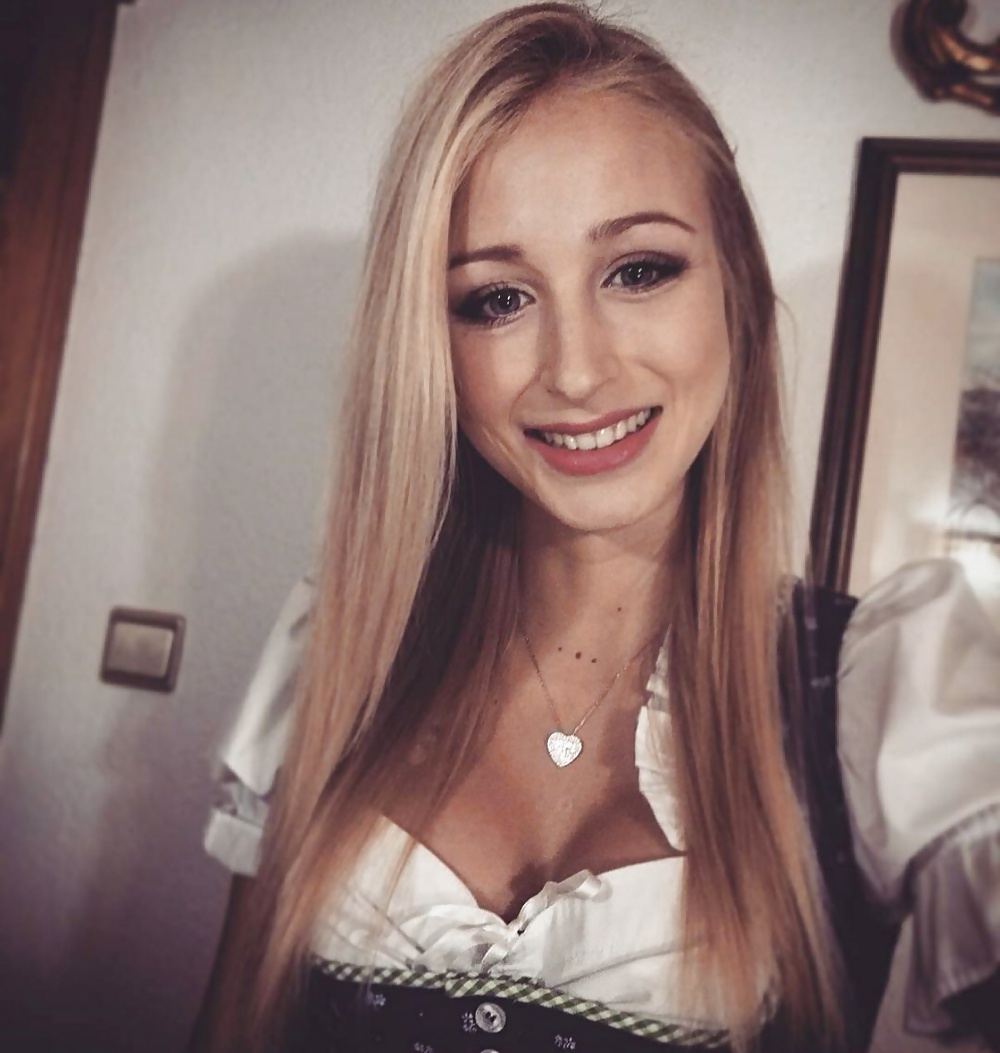 Sexy Dirndl Girls 97 20