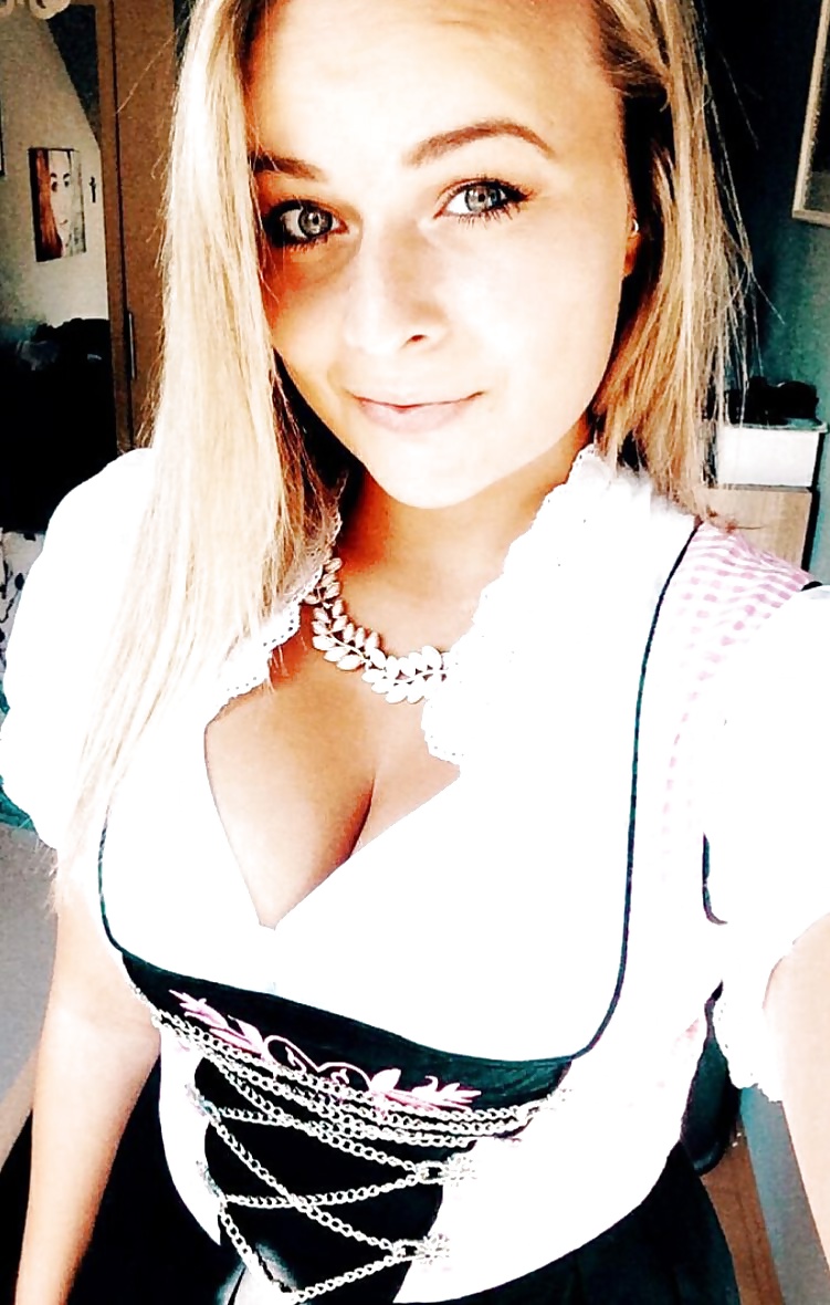 Hot Girls in Dirndl 8 8