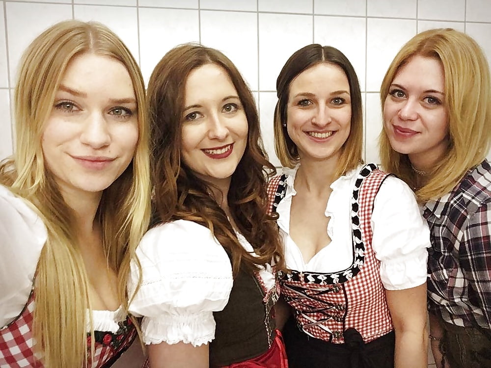 Sexy Dirndl Girls 150 5